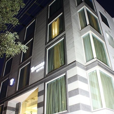 Rosemallow Hotel 뉴델리 외부 사진