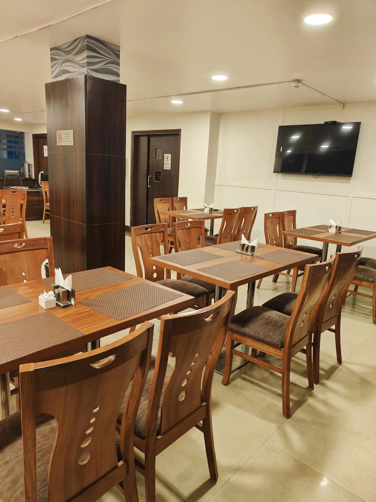 Rosemallow Hotel 뉴델리 외부 사진